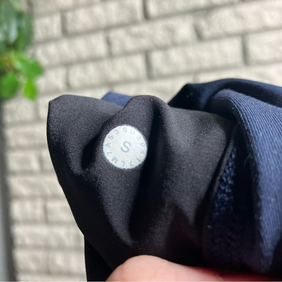 Men’s Lululemon Shorts - Picture 6 of 7